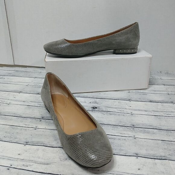 Calvin Klein Fridelle Shoe Womens SZ 8 Gray Faux Snakeskin Slip-on Silver Accent - Picture 1 of 10
